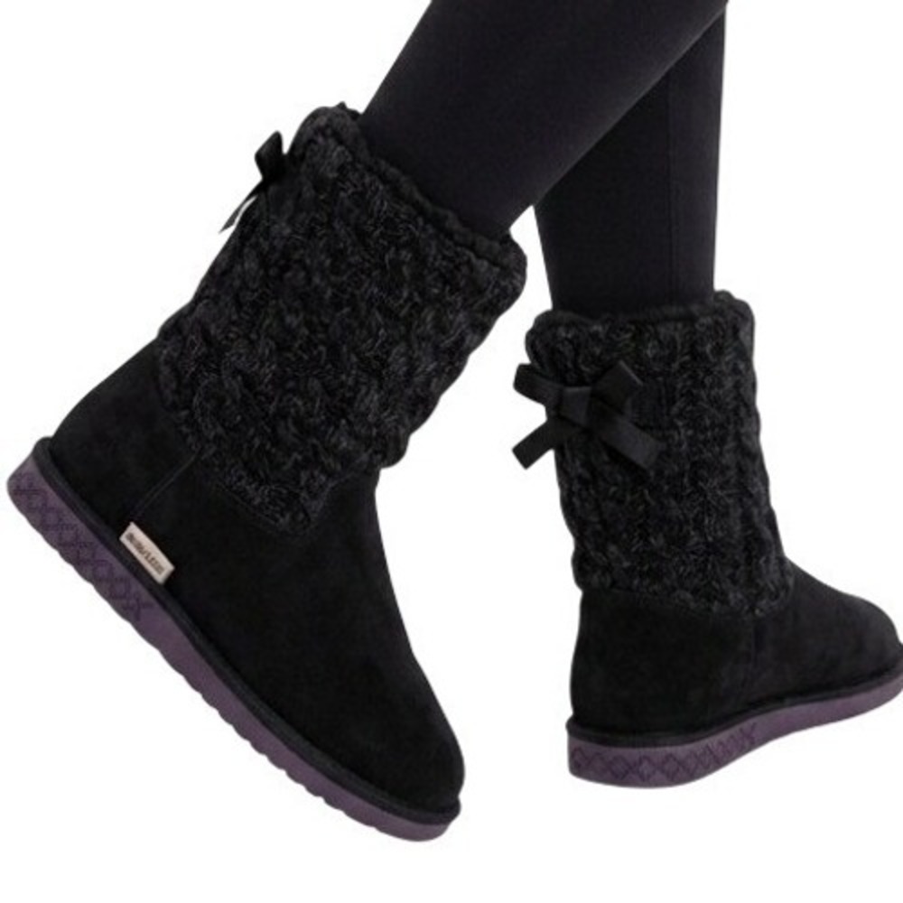 Muk Luks Winter Boots Womens Black Cable Knit Faux Fur Bow Detail Mid Calf Flat